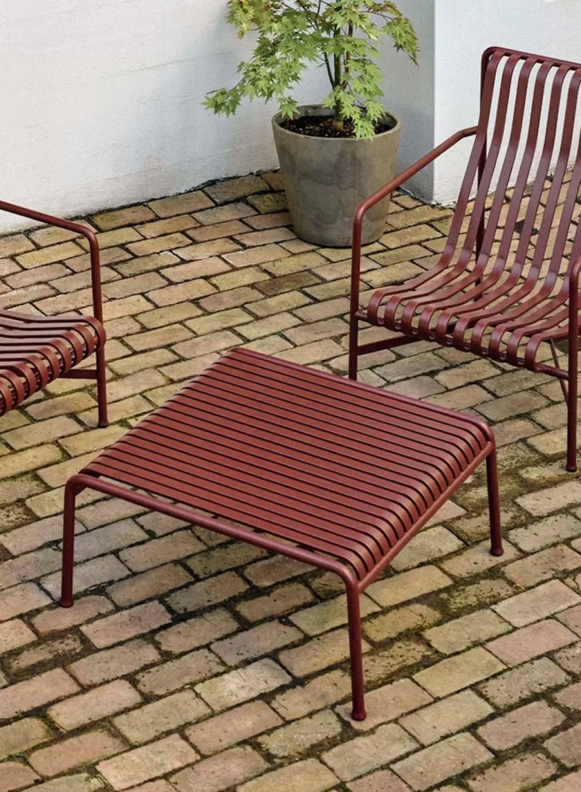 SUSAN BIJL Palissade Ottoman, Iron Red - Hay Online