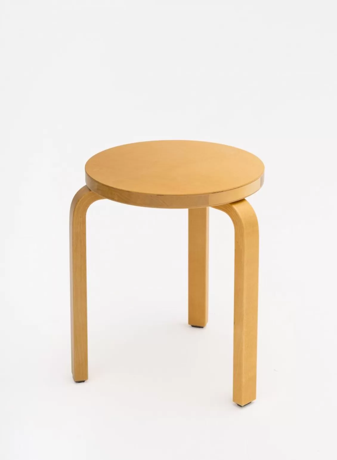 SUSAN BIJL Stool 60, Legs Honey, Seat Honey - Artek Discount