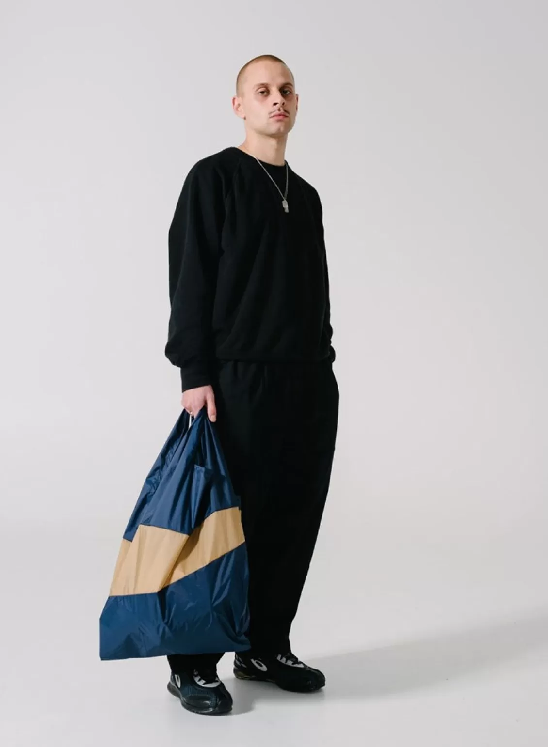 SUSAN BIJL The New Shopping Bag Navy & Camel Large Online